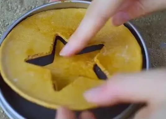 鱿鱼游戏糖饼可以不放小苏打吗?鱿鱼游戏糖饼可以用冰糖做吗