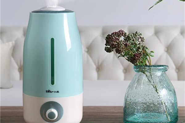 加湿器加纯净水还是自来水 加湿器加什么水最好 加湿器加纯净水还是自来水 加湿器加什么水最好