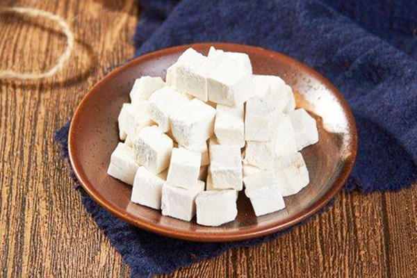 茯苓怎么挑选好坏 茯苓如何存放 茯苓怎么挑选好坏 茯苓如何存放