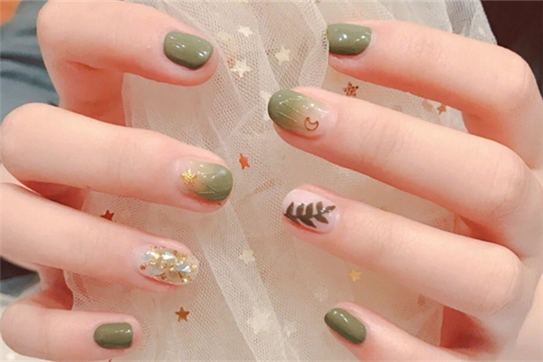 秋冬季节适合做什么颜色的美甲 做美甲的步骤 秋冬季节适合做什么颜色的美甲 做美甲的步骤