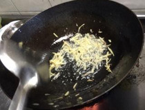 木耳炒鸡肉做法图解 8步做好简单美味木耳炒鸡肉5