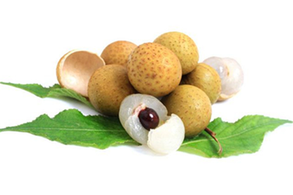 龙眼和桂圆是同一种食物吗 龙眼是什么季节的水果 龙眼和桂圆是同一种食物吗 龙眼是什么季节的水果