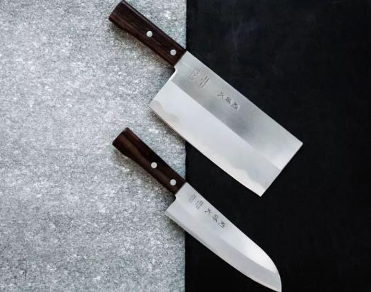 菜刀磨好后老是生锈是怎么回事?菜刀变钝了还能用吗?