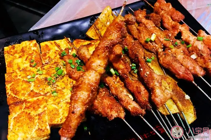 烤焦的食物还能吃吗 食物烤焦了还要不要吃 烤焦的食物还能吃吗 食物烤焦了还要不要吃