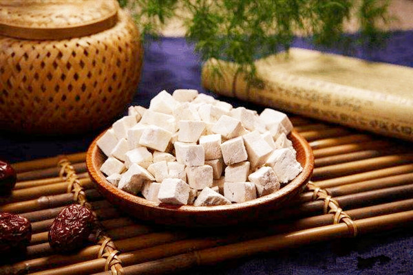 茯苓能治疗失眠吗 茯苓能治疗痛风吗 茯苓能治疗失眠吗 茯苓能治疗痛风吗