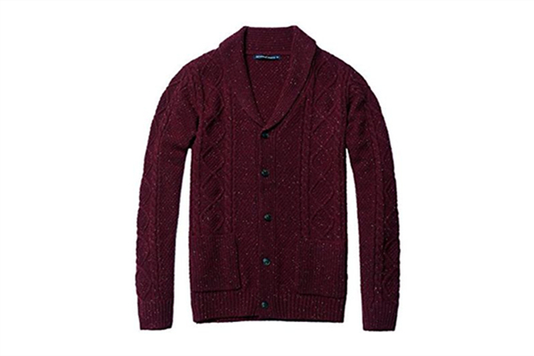 羊毛衫怎么晾晒不变形 羊毛衫是挂起来好还是折起来好