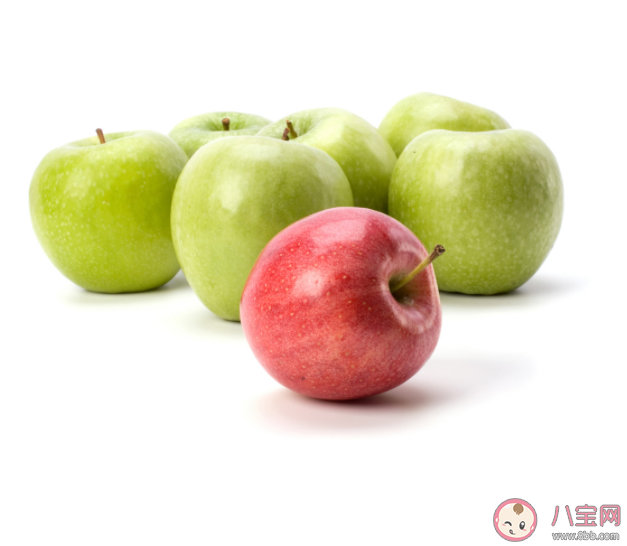 晚上吃苹果真的会伤胃吗 苹果的功效有哪些 晚上吃苹果真的会伤胃吗 苹果的功效有哪些