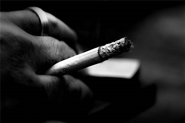 吸烟不过肺有危害吗 吸烟不过肺算不算吸烟 吸烟不过肺有危害吗 吸烟不过肺算不算吸烟