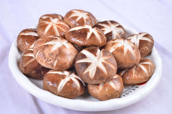 香菇减肥期间可以吃吗 香菇有减肥的功效吗