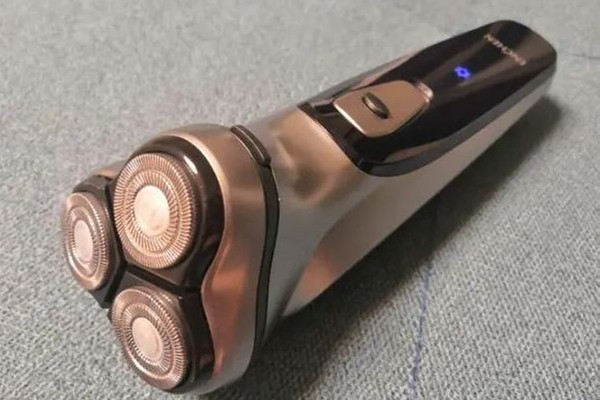 剃须刀刀片怎么安装 剃须刀刀片层数越多越好吗 剃须刀刀片怎么安装 剃须刀刀片层数越多越好吗