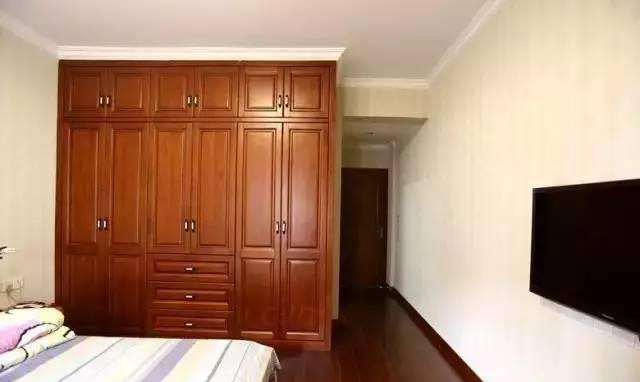 橱柜衣柜怎么安装顶线帽线? 橱柜衣柜怎么安装顶线帽线?