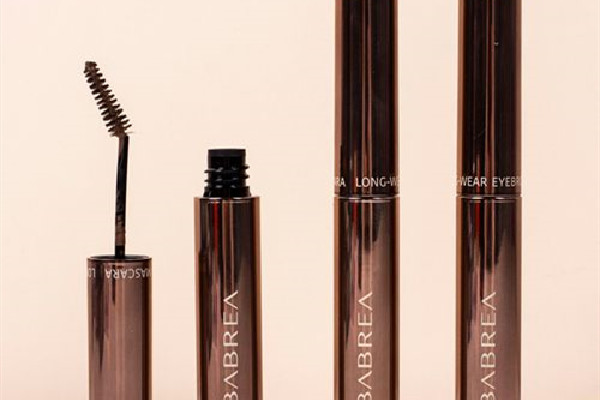 染眉膏的用法 染眉膏是一次性的吗 染眉膏的用法 染眉膏是一次性的吗