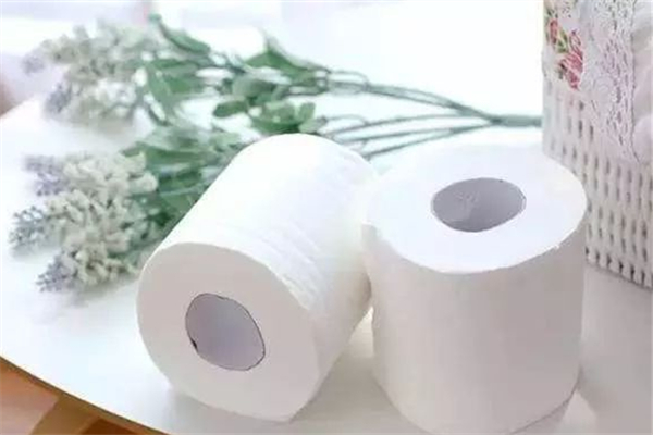 卫生纸和衣服一起洗了怎么弄干净 卫生纸使用注意事项