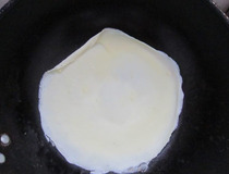 平底锅煎饼怎么做 在家做出街头最受欢迎健康早餐4