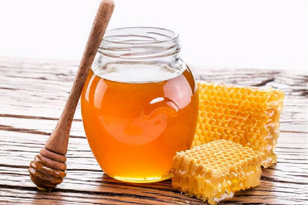 蜂蜜水的功效和作用 蜂蜜水上火还是降火 蜂蜜水的功效和作用 蜂蜜水上火还是降火