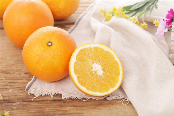 橙子能让皮肤变白吗 橙子能淡化黑色素吗 橙子能让皮肤变白吗 橙子能淡化黑色素吗