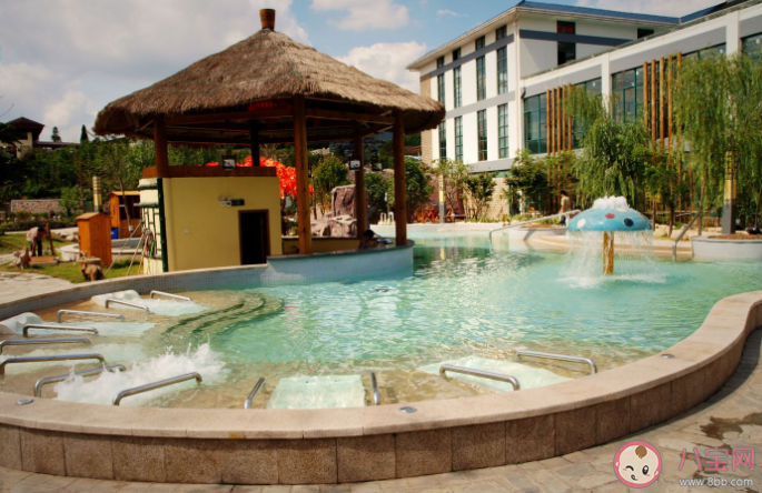 孩子能泡温泉吗 孩子几岁能泡温泉