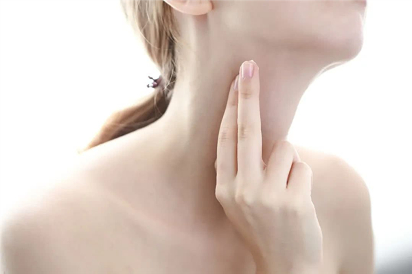 颈纹可以永久去除吗 颈纹可以打玻尿酸吗 颈纹可以永久去除吗 颈纹可以打玻尿酸吗