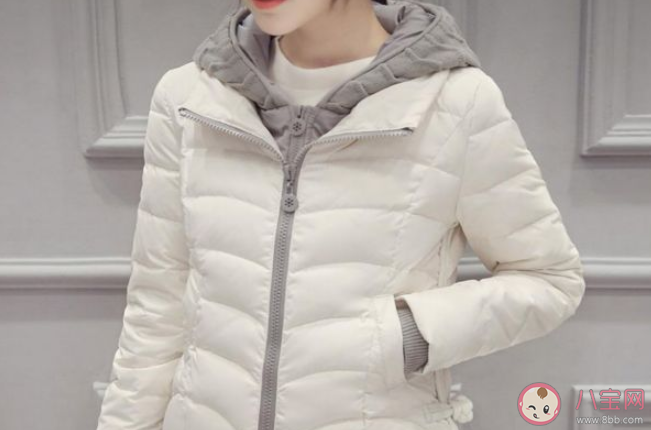 为什么羽绒服洗了之后变薄了 怎么洗羽绒服不伤羽绒