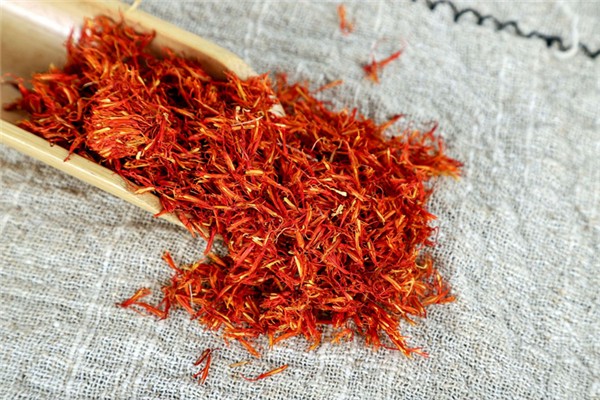 红花可以泡脚吗 红花泡脚禁忌 红花可以泡脚吗 红花泡脚禁忌