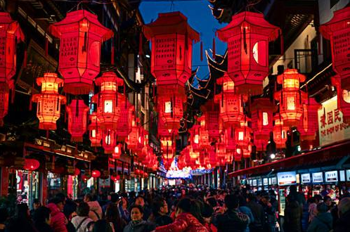 就地过年指的是多大范围3