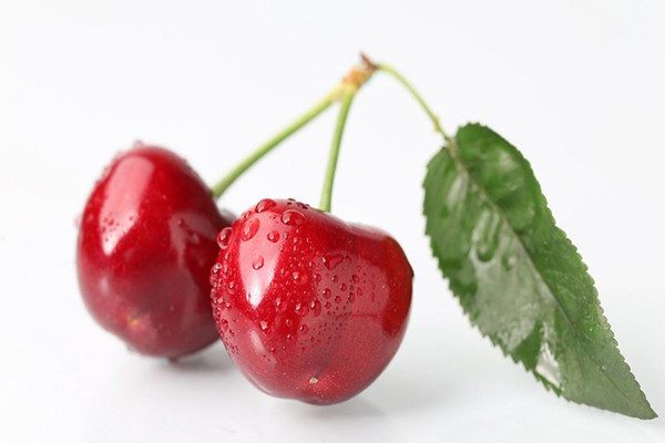 樱桃一天吃多少为宜 樱桃吃多了会怎样 樱桃一天吃多少为宜 樱桃吃多了会怎样